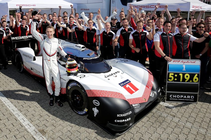 Nordschleifenrekord von Timo Bernhard im Porsche 919 Hybrid Evo &copy; Porsche Motorsport