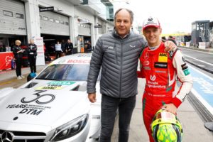 Mick Schumacher und der ITR-Vorsitzende Gerhard Berger &copy; DTM