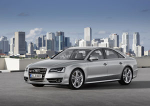 Neuer Luxus Sportler-Der neue Audi S8