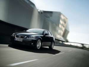 LEXUS IS 250 Limited Edition LEXUS IS 250 Limited Edition ab 11. November 2011 verfügbar