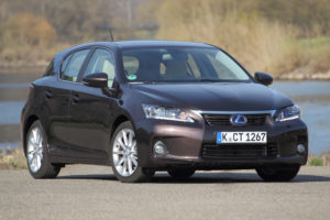 LEXUS CT 200h mit dem Top Safety Pick 2012 prämiert