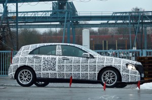 Erlkönig neue Mercedes A Klasse mit QR Code