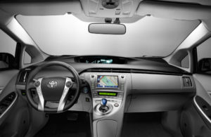 Cockpit des neuen Toyota Prius Modell 2012