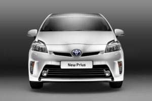 Toyota Prius Modell 2012 Tagfahrleuchten in Stoßstange integriert