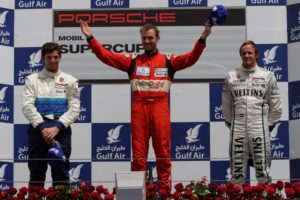 Porsche Mobil 1 Supercup Bahrain 2012 Titelverteidiger gewinnt souverän 1.Lauf 2012