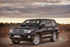 Neuer Toyota Land Cruiser V8 Modell 2012 mit optischen Veränderungen 