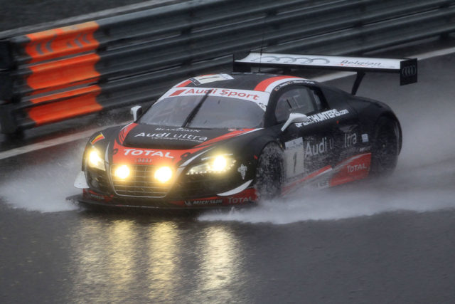 24 Stunden Spa 2012 Starke Regenfälle machte den Einsatz des Safety Cars erforderlich 24 Stunden Spa 2012 Starke Regenfälle machte den Einsatz des Safety Cars erforderlich