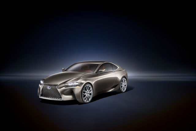 Lexus LF-CC Concept mit neuem Voll-Hybridantrieb