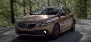 Serienmäßiger Fußgänger Airbaig im neuen Volvo V40 Cross Country Serienmäßiger Fußgänger Airbaig im neuen Volvo V40 Cross Country