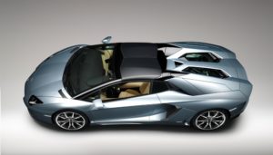 Lamborginin Aventador Roadster mit zweiteiligem Hardtop