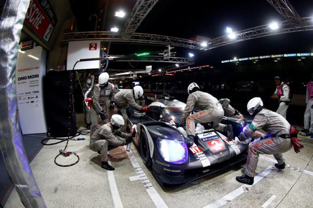 24h von Le Mans Porsche kämpft um die Spitze