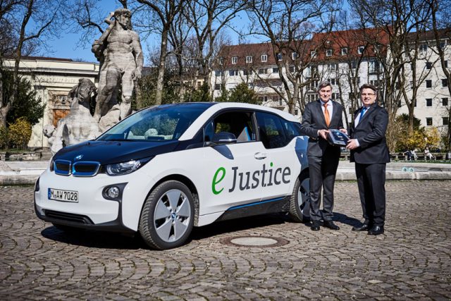 BMW i3 an Bayerisches Staatsministerium der Justiz übergeben
