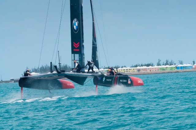 Alex Zanardi einen Tag Teammitglied des ORACLE TEAM USA