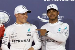 Formel 1 - Mercedes-AMG Petronas Motorsport, Großer Preis von Bahrain 2017. Lewis Hamilton, Valtteri Bottas