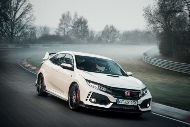 HONDA CIVIC TYPE R 2017 Honda Civic Typ R erzielte neue Strecken-Bestzeit auf dem Nürburgring