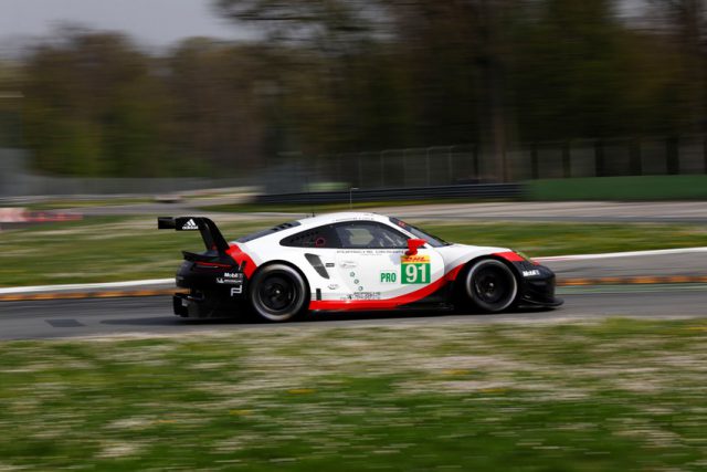 Porsche 911 RSR (91), Porsche GT Team: Richard Lietz, Frederic Makowiecki