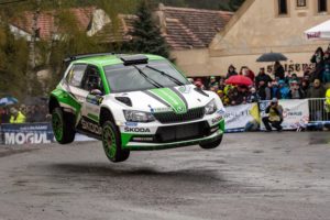  Überlegener Sieg bei der Rallye Šumava Klatovy: Jan Kopecký und Beifahrer Pavel Dresler im Skoda Fabia R5 