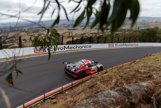 12h Bathurst 2018 Audi R8 LMS #37 (Audi Sport Team WRT), Robin Frijns/Stuart Leonard/Dries Vanthoor Foto: © Mark Horsburgh