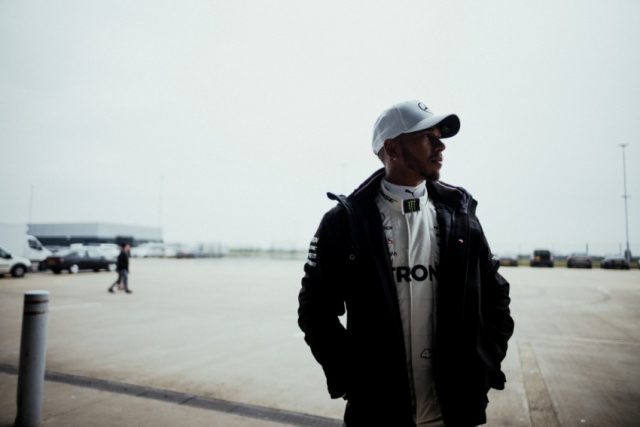 Lewis Hamilton Mercedes-AMG Petronas Motorsport, Launch, F1 W09 EQ Power+ Lewis Hamilton Mercedes-AMG Petronas Motorsport, Launch, F1 W09 EQ Power+ Foto: © Daimler AG