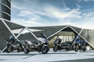 Yamaha TMAX Modelle 2018 und TMAX SX Sport Edition Modell 2018 Foto: © Yamaha