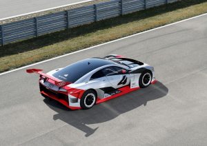 Audi e-tron Vision Gran Turismo als Renntaxi in der Formel E ©  Audi Communications Motorsport