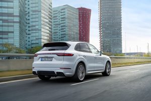 Porsche Cayenne E-Hybrid Heckansicht © Porsche