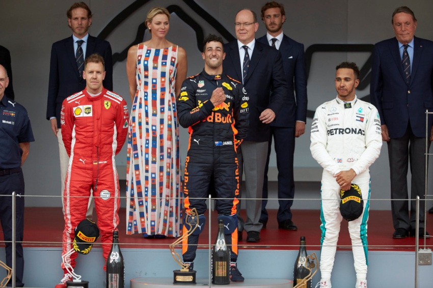 GP von Monaco 2018 Podium Monaco Formel 1 - Mercedes-AMG Petronas Motorsport, Großer Preis von Monaco 2018. Lewis Hamilton , Daniel Ricciardo, Sebastian Vettel (v.rn.l.) © Mercedes-AMG Petronas Motorsport