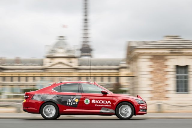 Skoda ist zum 15. Mal offizieller Partner und Fahrzeugpartner der Tour de France © Skoda