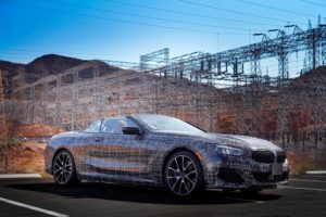 Heißlanderprobung des neuen BMW 8er Cabrio © BMW AG