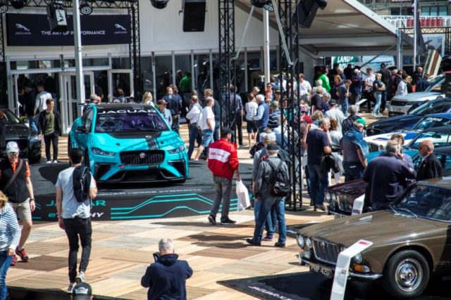 Jaguar und Land Rover auf dem Oldtimer Grand Prix 2018 © Jaguar