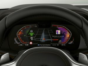 BMW Operating System 7.0 - Info Display Fahrer Assistant Information und Media © BMW AG