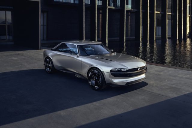 Peugeot e-LEGEND CONCEPT Peugeot e-LEGEND CONCEPT © Peugeot