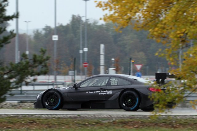BMW M4 DTM, Roll-out Zwei-Liter-Turbomotor BMW M Motorsport, Bruno Spengler (CAN) BMW M4 DTM Roll out mit zwei Liter Turbo Motor © BMW M Motorsport