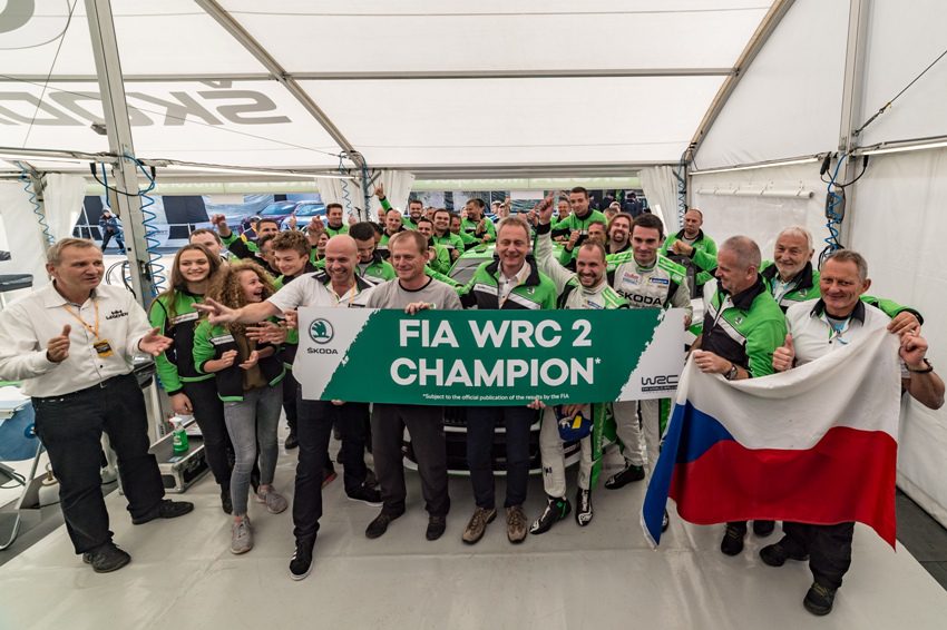 Die neuen WRC 2-Champions Jan Kopecký und Pavel Dresler (SKODA FABIA R5) konnten am Schlusstag der Rallye Spanien Rang zwei verteidigen. &copy; Skoda Motorsport