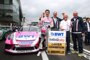 Michael Ammermüller (D), BWT Lechner Racing, Erwin Kickmaier, Walter Lechner sen., Franz Maier, Porsche Mobil 1 Supercup, Mexiko 2018 © Porsche Motorsport