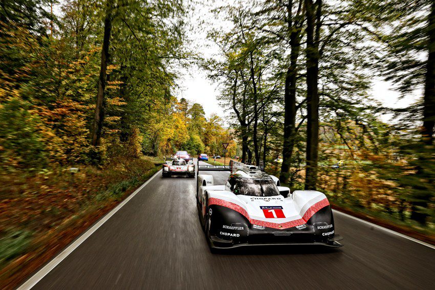 Porsche 919 Hybrid Evo vorn, 919 Hybrid (2017) auf dem Weg in Porsche Museum &copy; Porsche