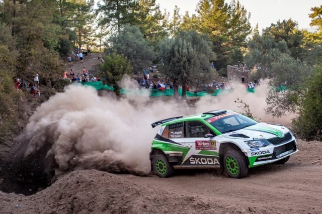 Skoda bei der Rallye Spanien Zwei Rallyes vor dem Saison-Finale stehen die SKODA Werksfahrer Jan Kopecký und Pavel Dresler in der WRC 2-Kategorie der Rallye-Weltmeisterschaft als Champions fest und möchten eine erfolgreiche Saison mit einem weiteren Sieg krönen. © Skoda Motorsport