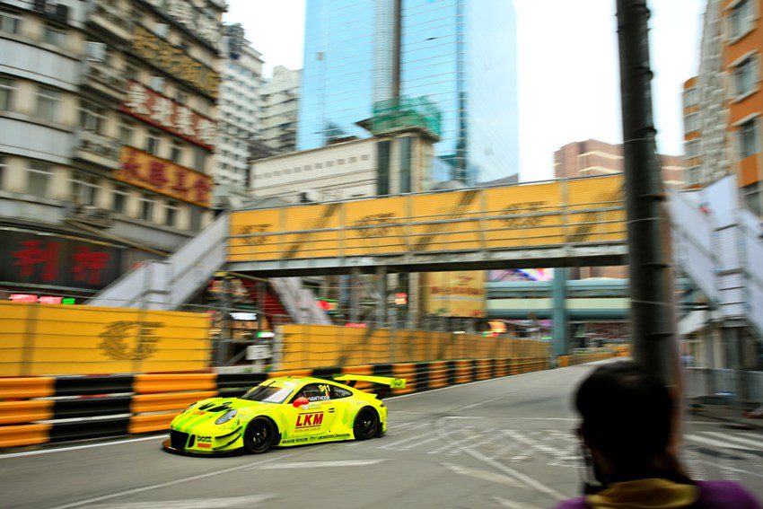 Porsche 911 GT3 R, Manthey-Racing (911), Laurens Vanthoor (B), Macau 2018 &copy; Porsche Motorsport