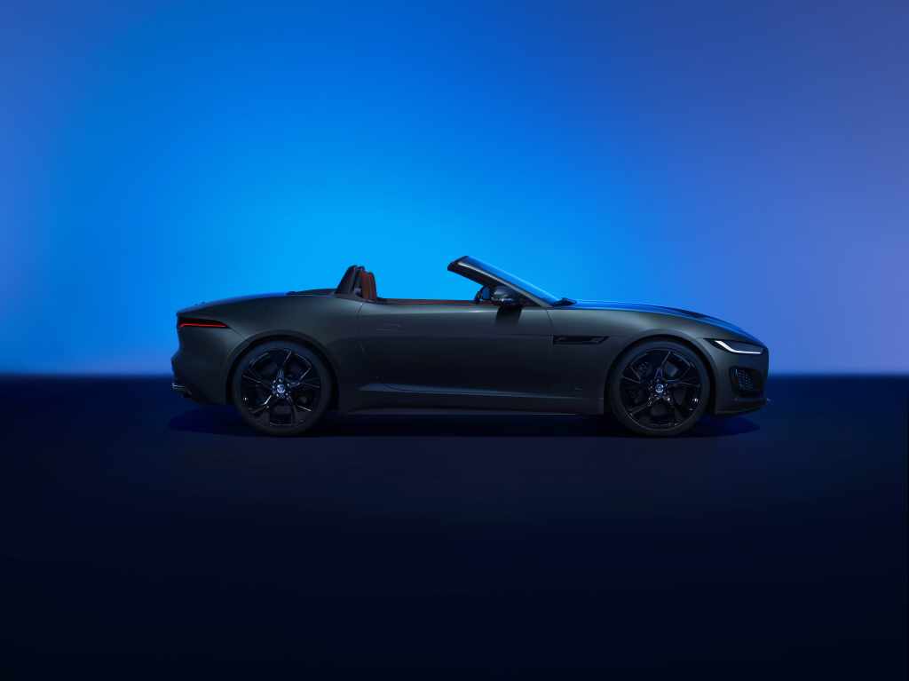 Jaguar F-TYPE 75 Convertible