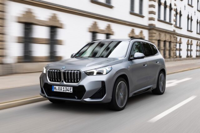 BMW iX1 xDrive30 BMW iX1 xDrive30