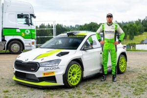 Der amtierende WRC2-Champion Andreas Mikkelsen aus Norwegen fährt den komplett neu entwickelten ŠKODA FABIA RS Rally2 bei der Wettbewerbspremiere in Sachsen.