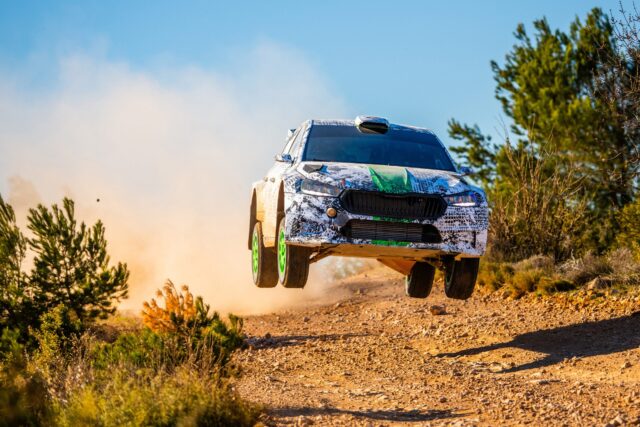 WRC2-Champion Andreas Mikkelsen aus Norwegen sorgt bei der Lausitz-Rallye, dem Finale der European Rally Trophy (ERT), für die Wettbewerbspremiere des SKODA FABIA RS Rally2.