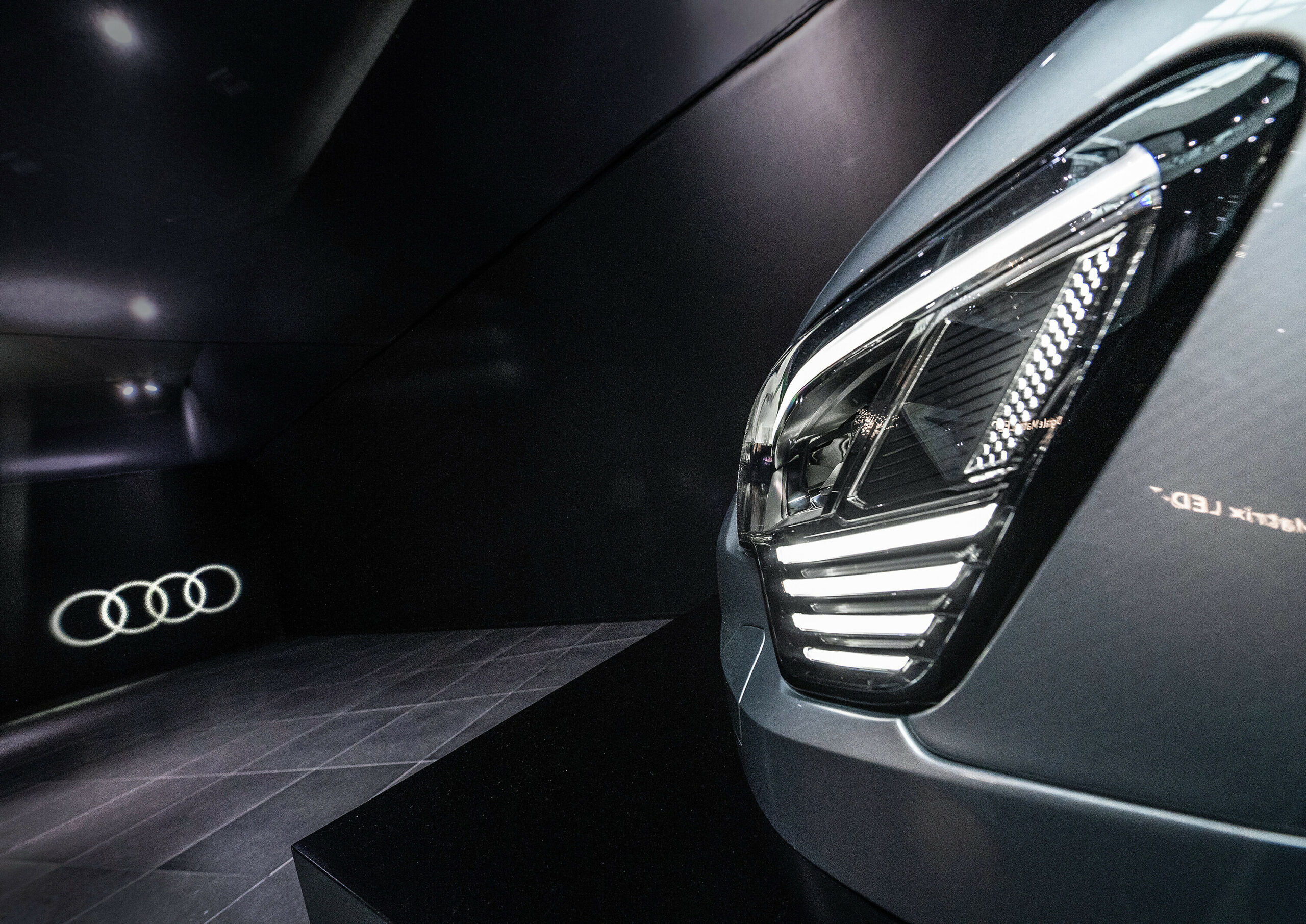 Automobile Lichtgestalten: Sonderausstellung „The Speed of Light“ im Audi museum mobile