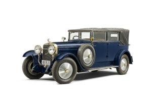 Zwischen 1926 und 1929 fertigte Škoda 100 Fahrzeuge der Edelmarke Hispano-Suiza in Lizenz. Auf der Techno Classica 2023 zeigt das Unternehmen den luxuriösen Škoda Hispano-Suiza 25/100 PS mit Karosserie von J. O. Jech erstmals nach seiner aufwendigen Restaurierung.