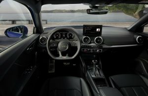 Infotainment-Upgrade: Die Audi Q2 Modelle erhalten erstmals ein 8,8 Zoll großes touch display. Das Audi virtual cockpit gehört ab sofort zum Serienumfang.