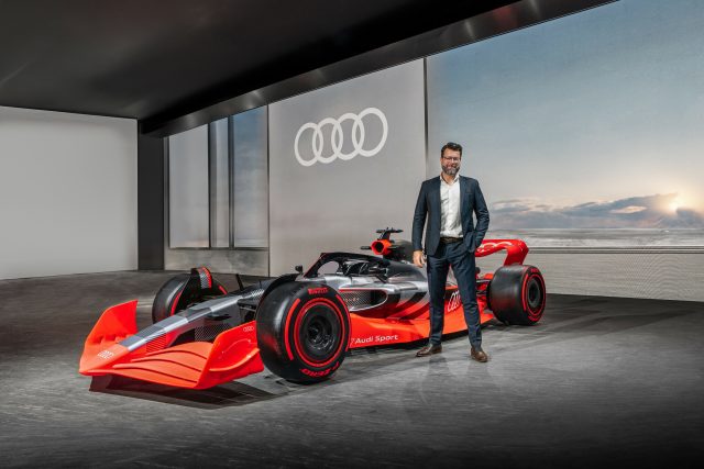 Oliver Hoffmann übernimmt Gesamtverantwortung für das Formel-1-Engagement von Audi und wird Vorsitzender der Verwaltungsräte der Sauber Gruppe. Oliver Hoffmann übernimmt Gesamtverantwortung für das Formel-1-Engagement von Audi und wird Vorsitzender der Verwaltungsräte der Sauber Gruppe.