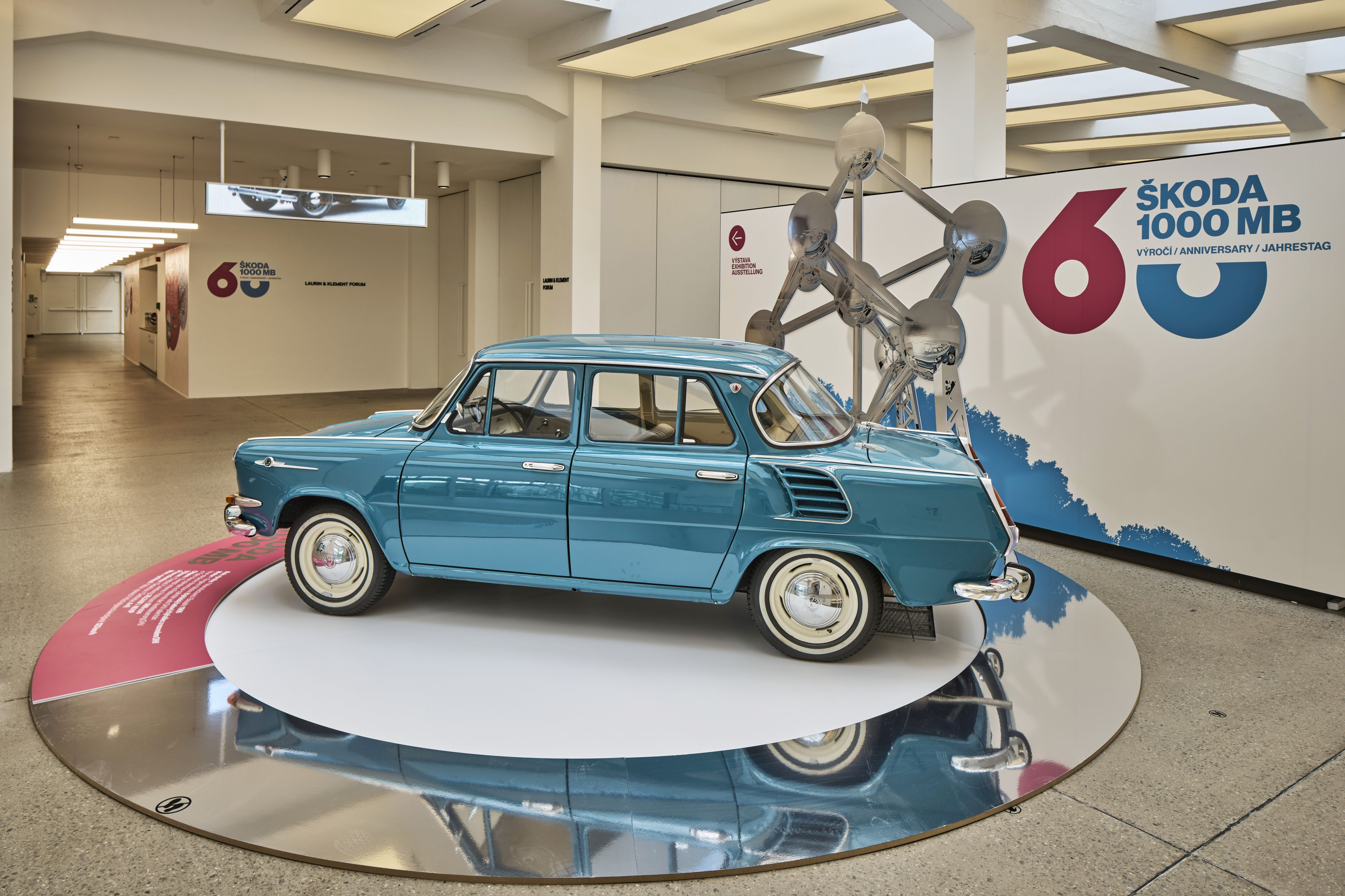 Bis 5. Januar 2025 erzählt eine neue Ausstellung im Škoda Museum die Geschichte des vor 60 Jahren gestarteten Familienautos Škoda 1000 MB.
