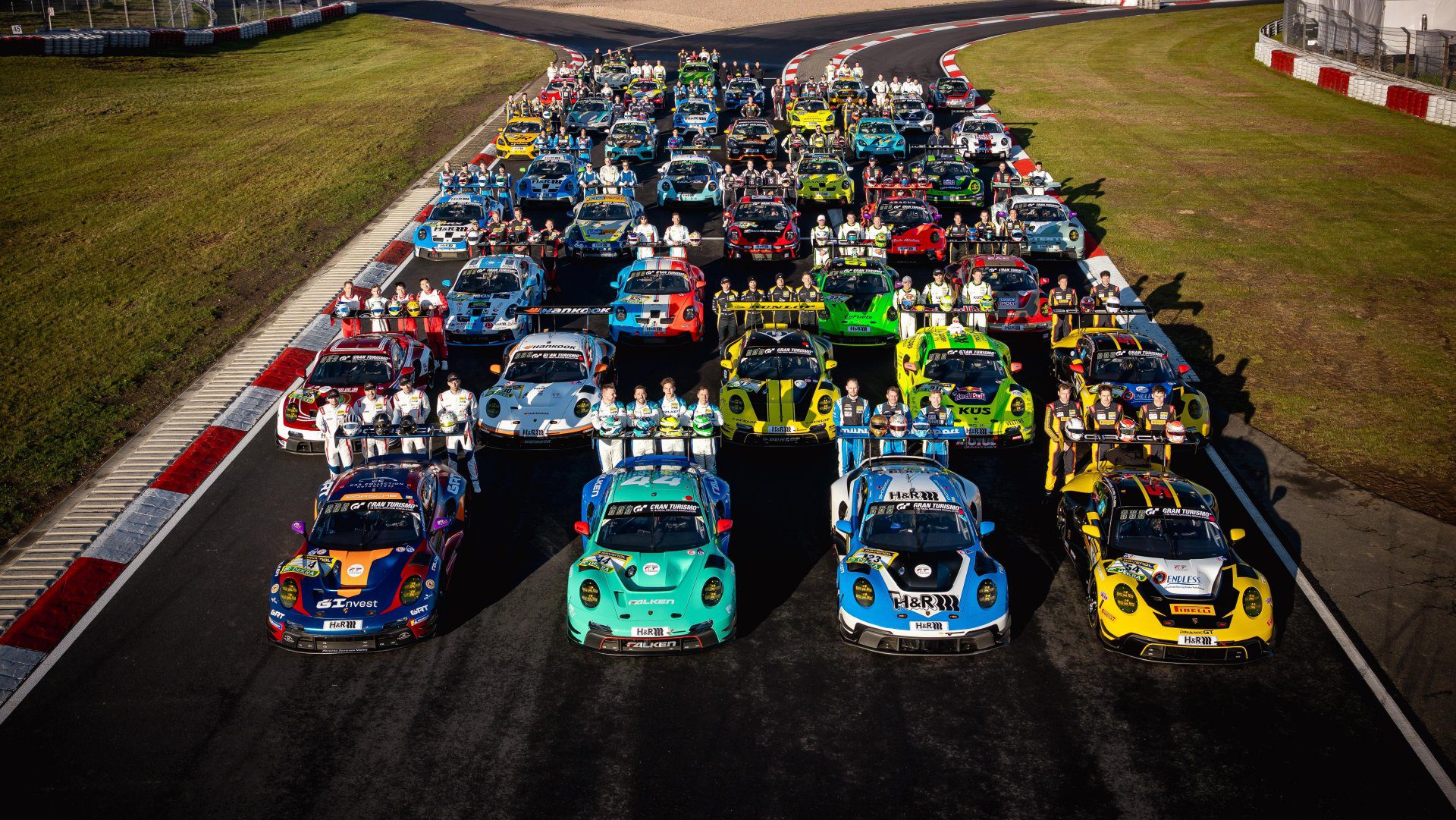 24-Stunden-Rennen Nürburgring 2026, Porsche-Gruppenfoto
