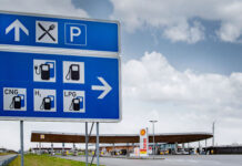 ADAC-Auswertung: Kraftstoffpreise an Autobahnen weiterhin auf Rekordniveau Tanken an einer Autobahntankstelle kostet wesentlich mehr