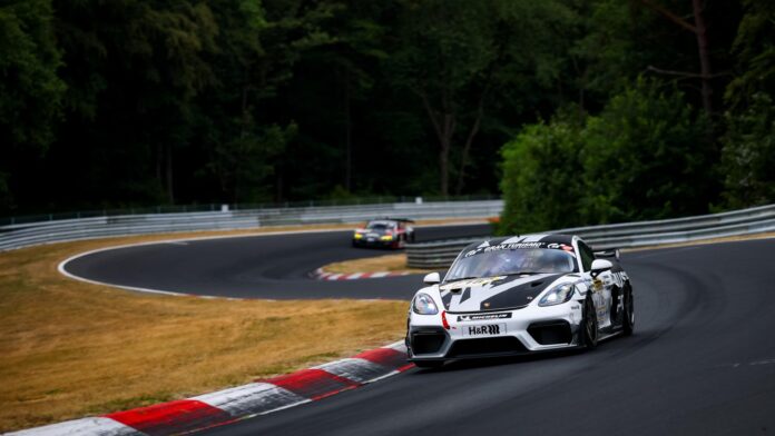 Der 718 Cayman GT4 RS Clubsport beim 6-Stunden-Rennen auf dem Nürburgring Porsche 718 Cayman GT4 RS Clubsport